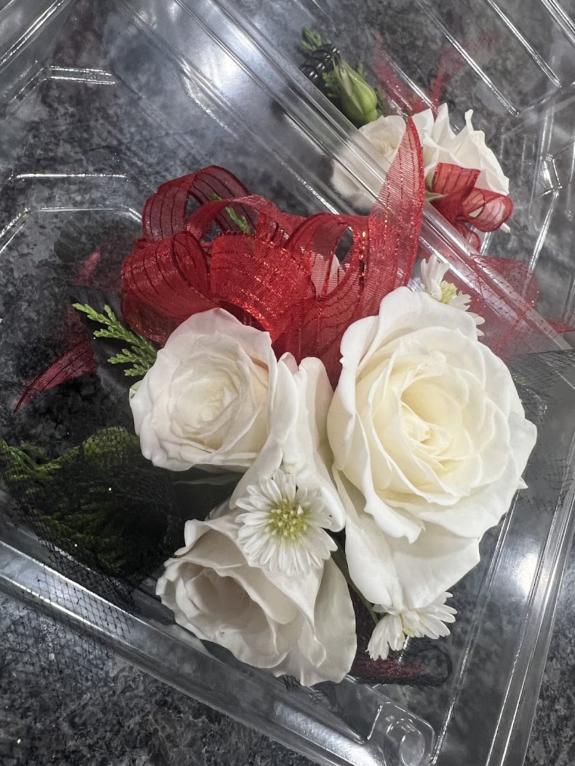 Sassy Flowers arrangement 15